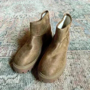 Dolce Vita Lonny Ankle Boots